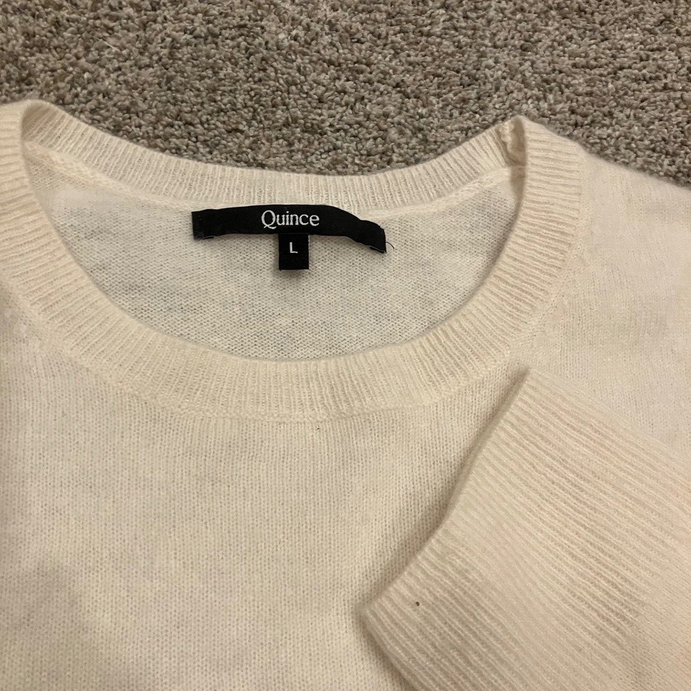 Quince Mongolian Cashmere Crewneck Sweater Ivory Large Quiet Luxury Minimalist